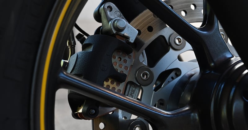 Frein à disque avant ou arrière sur votre kart : comment choisir