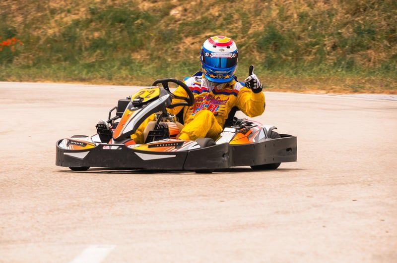 Choisir son casque de karting pour débutant : guide ultime 2026